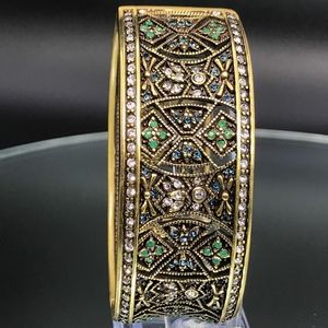 Heidi Daus Hinged Bangle - PRISTINE